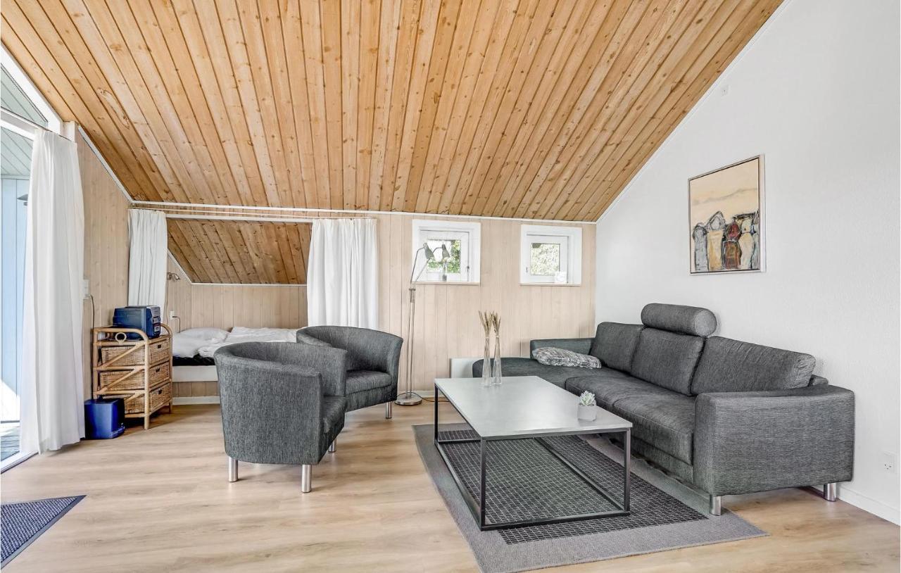 Amazing Home In Blavand With Wifi Buitenkant foto
