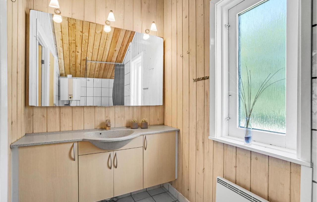 Amazing Home In Blavand With Wifi Buitenkant foto