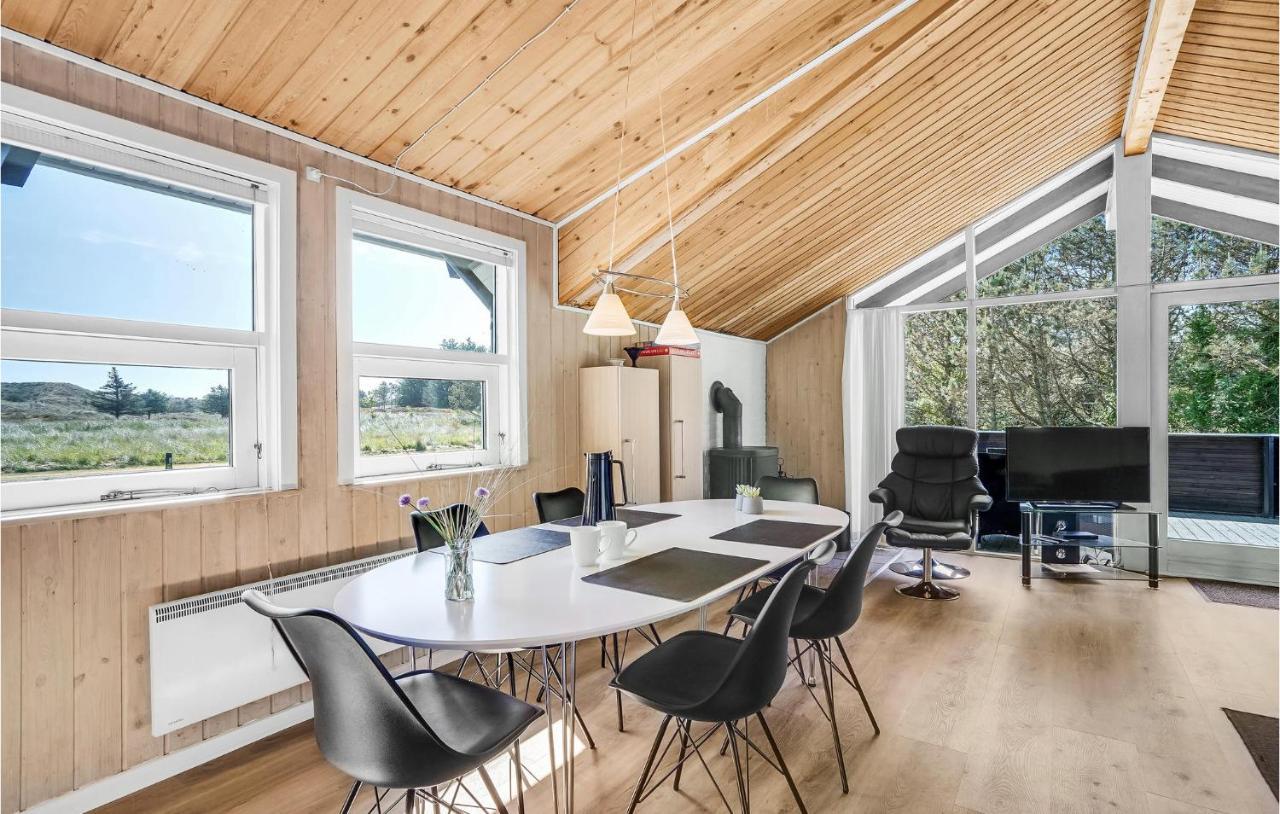 Amazing Home In Blavand With Wifi Buitenkant foto